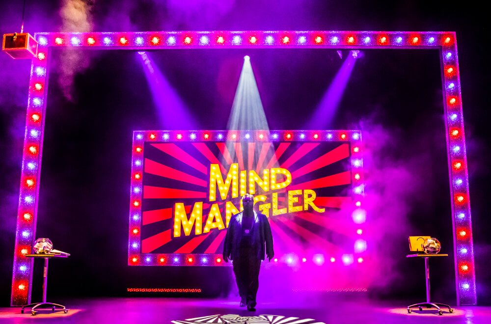 01-Mind-Mangler-West-End-2024-Photo-by-Pamela-Raith_Featuring-Henry-Lewis